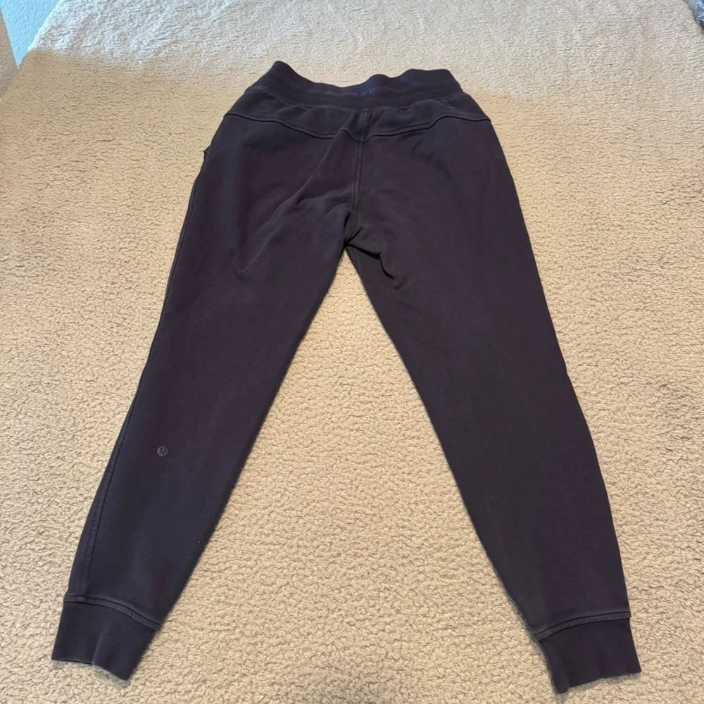 Lululemon Warm Down Jogger (28
